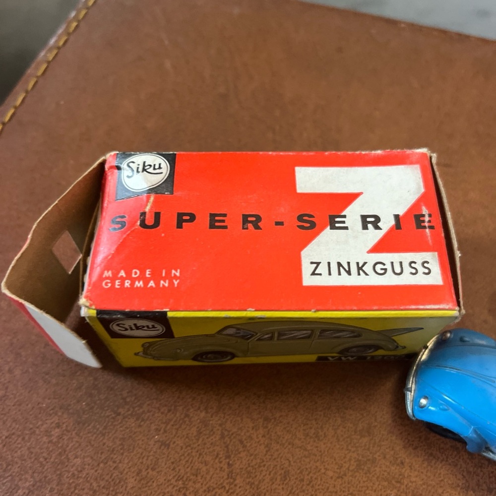 Sikh super serie zinkguss made in Germany V 230 VW 1200 blue bug